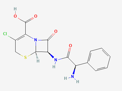 (6R,7R)-7-[[(2S)-2-amino-2-phenylacetyl]amino]-3-chloro-8-oxo-5-thia-1-azabicyclo[4.2.0]oct-2-ene-2-carboxylic acid Structure