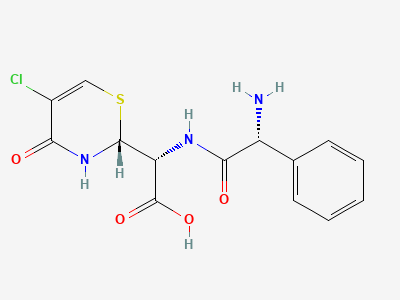 2-[[(2R)-2-amino-2-phenylacetyl]amino]-2-(5-chloro-4-oxo-3,4-dihydro-2H-1,3-thiazin-2-yl)acetic acid Structure